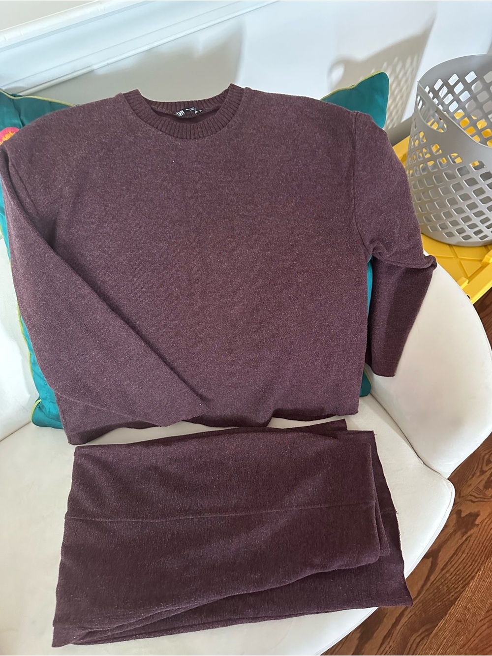 Zara Women’s Matching Burgundy Crewneck Sweater and Pant Set
